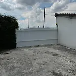 Maison Avec Piscine, Jacuzzi Et Grand Jardin A 1h De Paris * Chatillon-sur-Morin