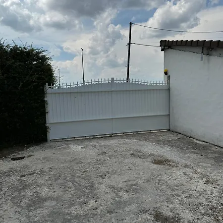 Maison Avec Piscine, Jacuzzi Et Grand Jardin A 1h De Paris * Chatillon-sur-Morin